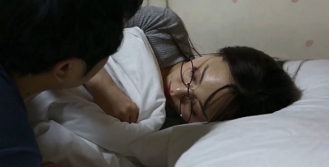 Khi Nữ Sinh Trung Học Trở Nên Khiêu Gợi