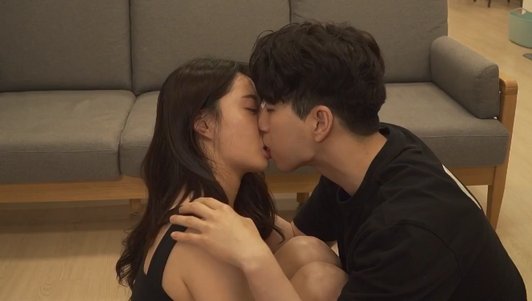 Nếm Thử Mùi Mẹ Mẹ Thằng Bạn Thân